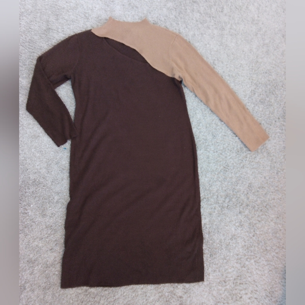 WOMEN'S LONG SLEEVES SWEATER DRESS SIZE 3X.